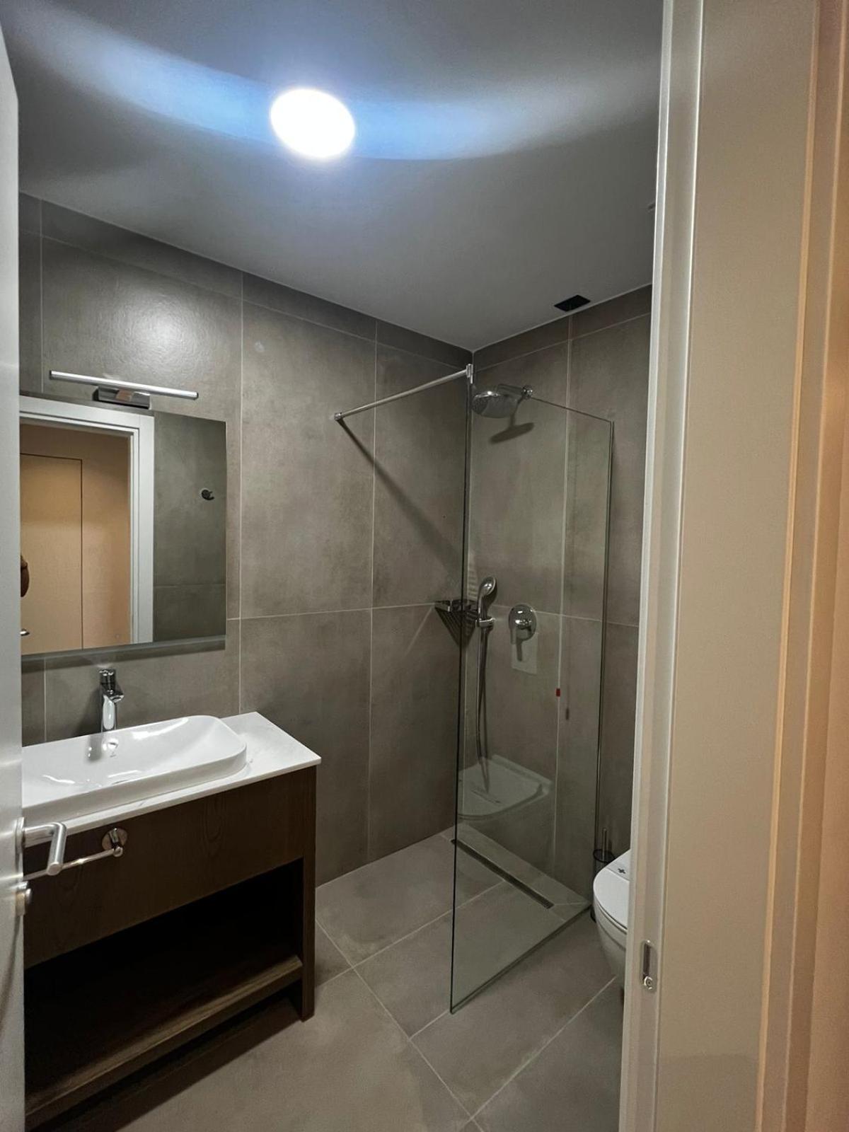Black Diamond Hotel Dhermi Ngoại thất bức ảnh